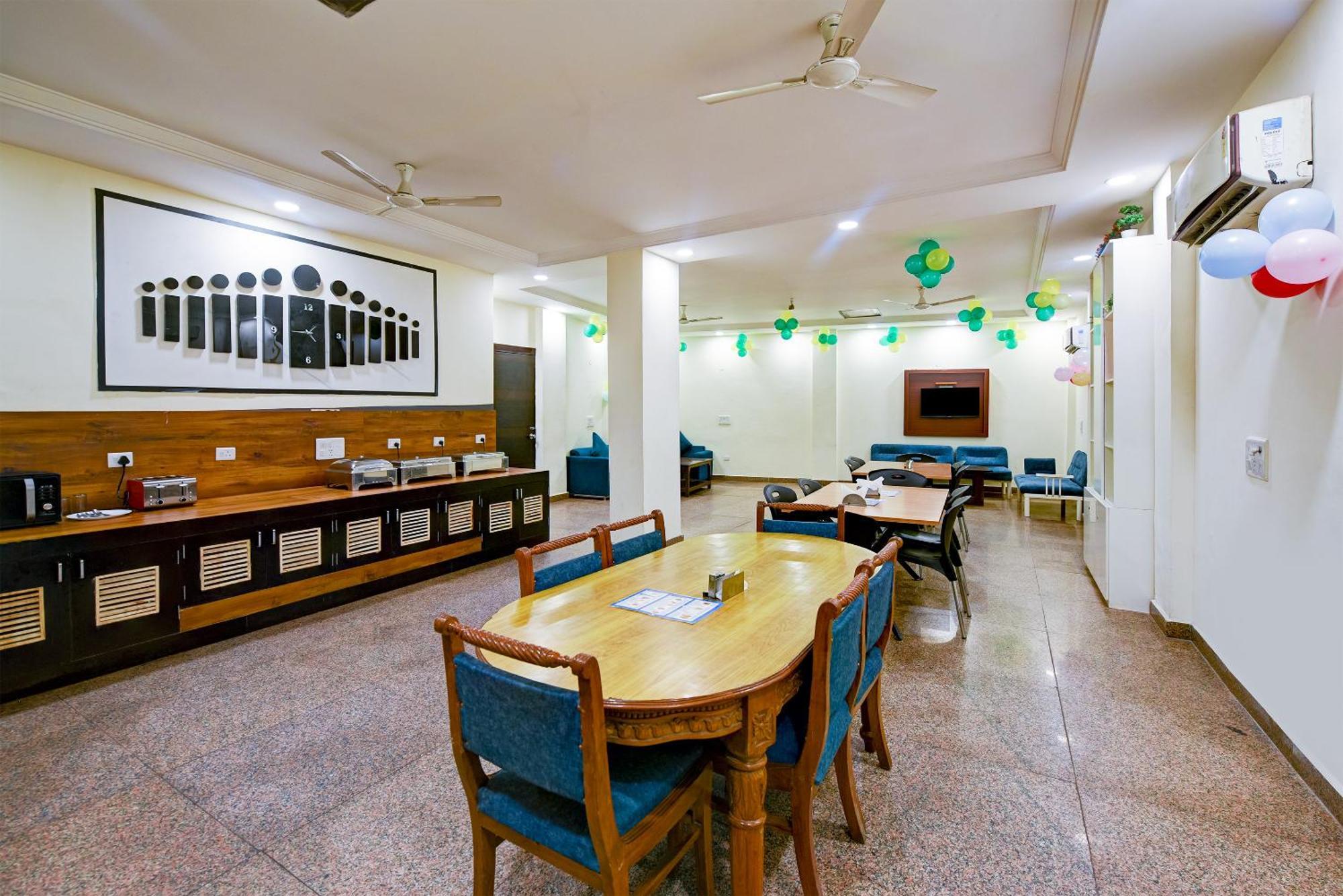 Majestic Park B & B At Airport New Delhi Bagian luar foto