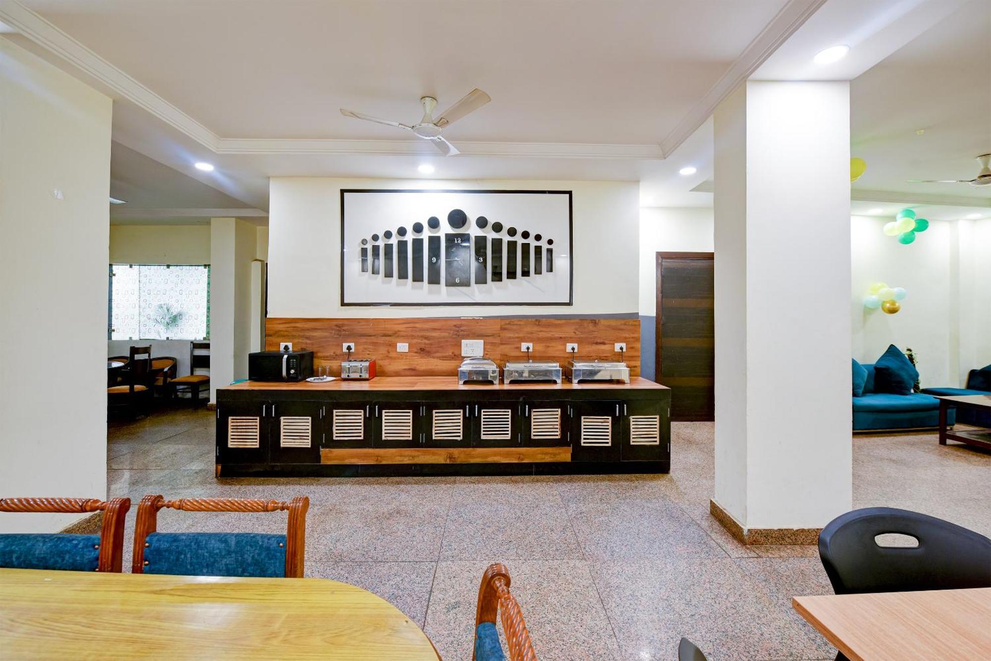 Majestic Park B & B At Airport New Delhi Bagian luar foto